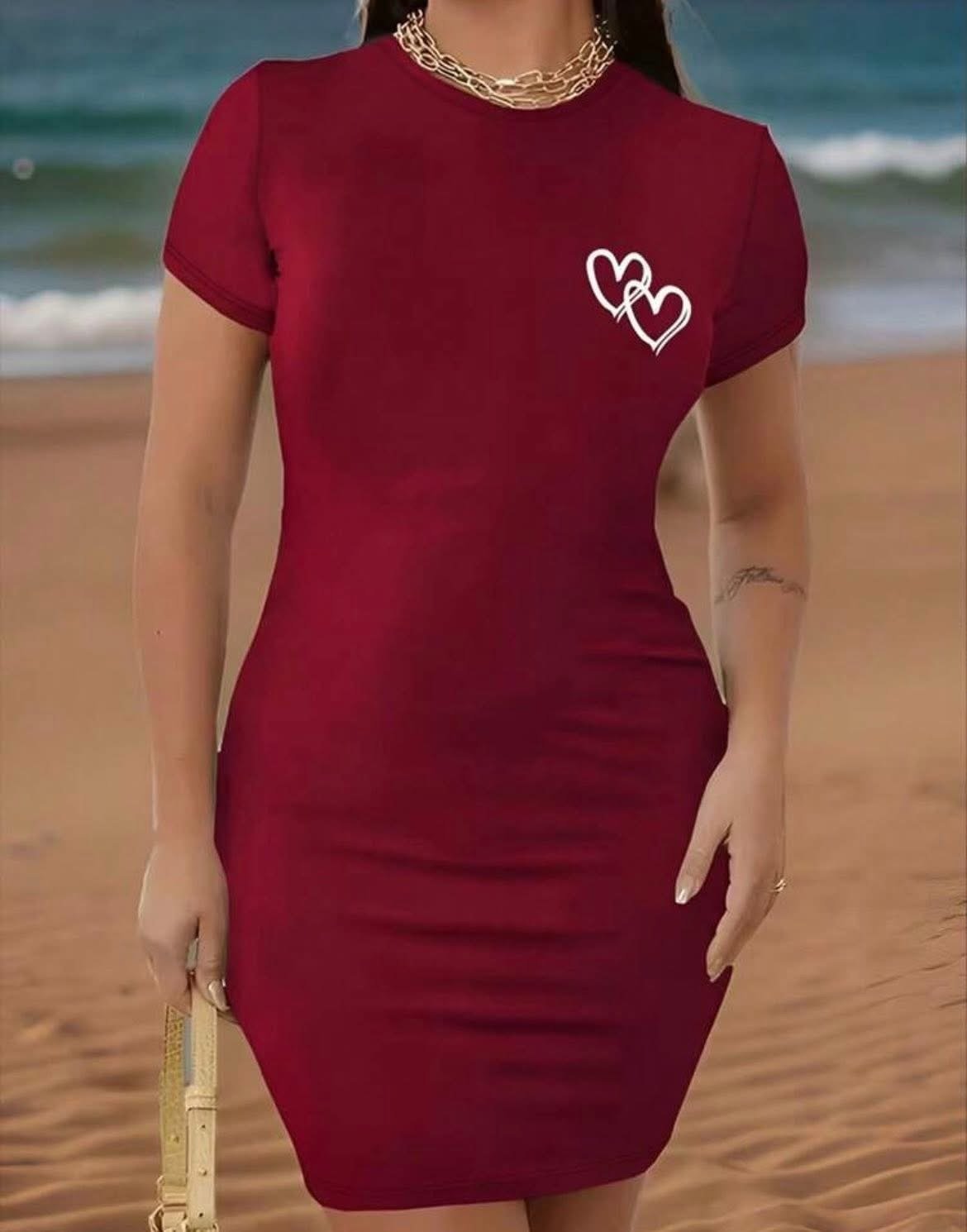 K vestido básico con estampado corazón